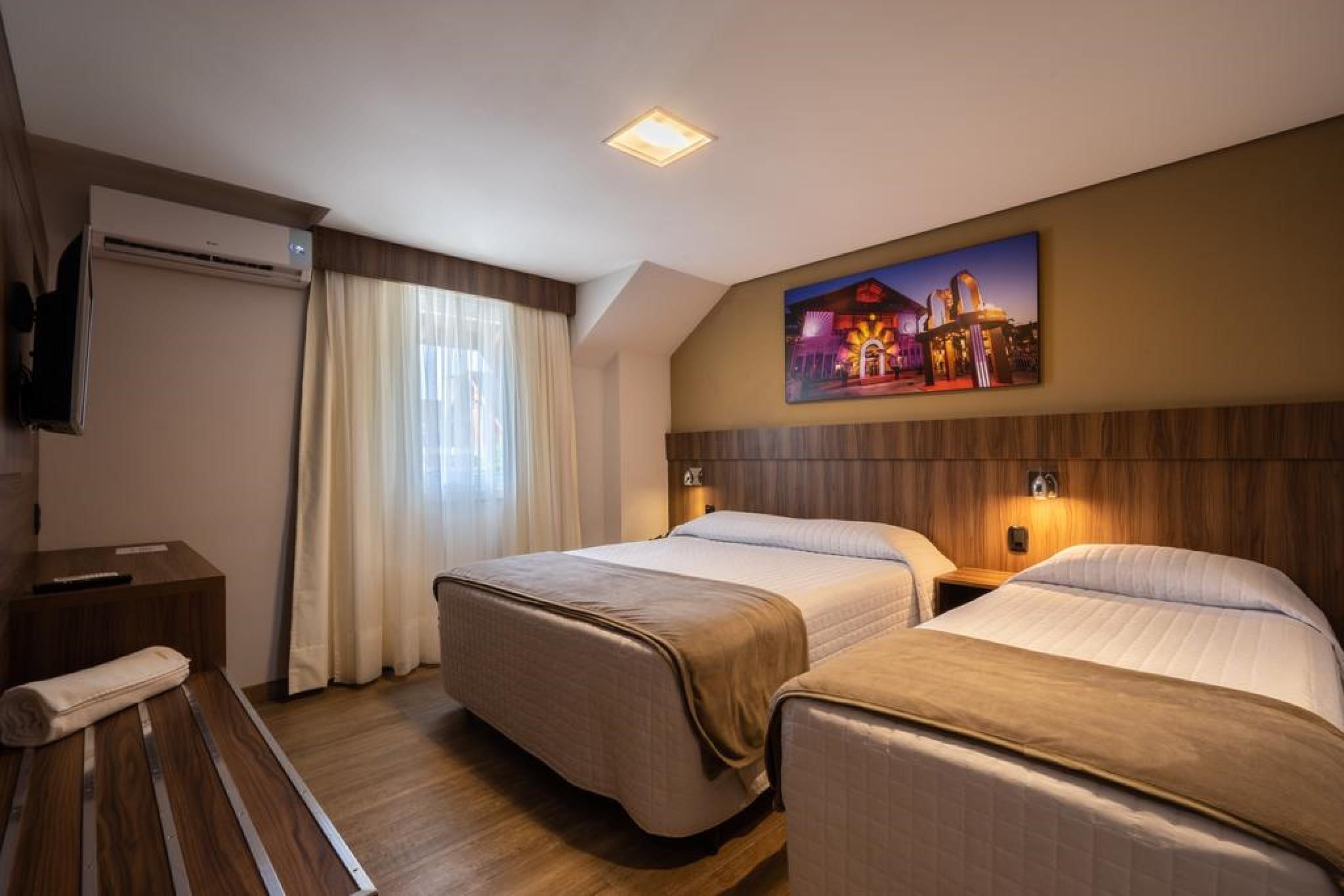 Hotel Fioreze Centro Gramado Exterior photo